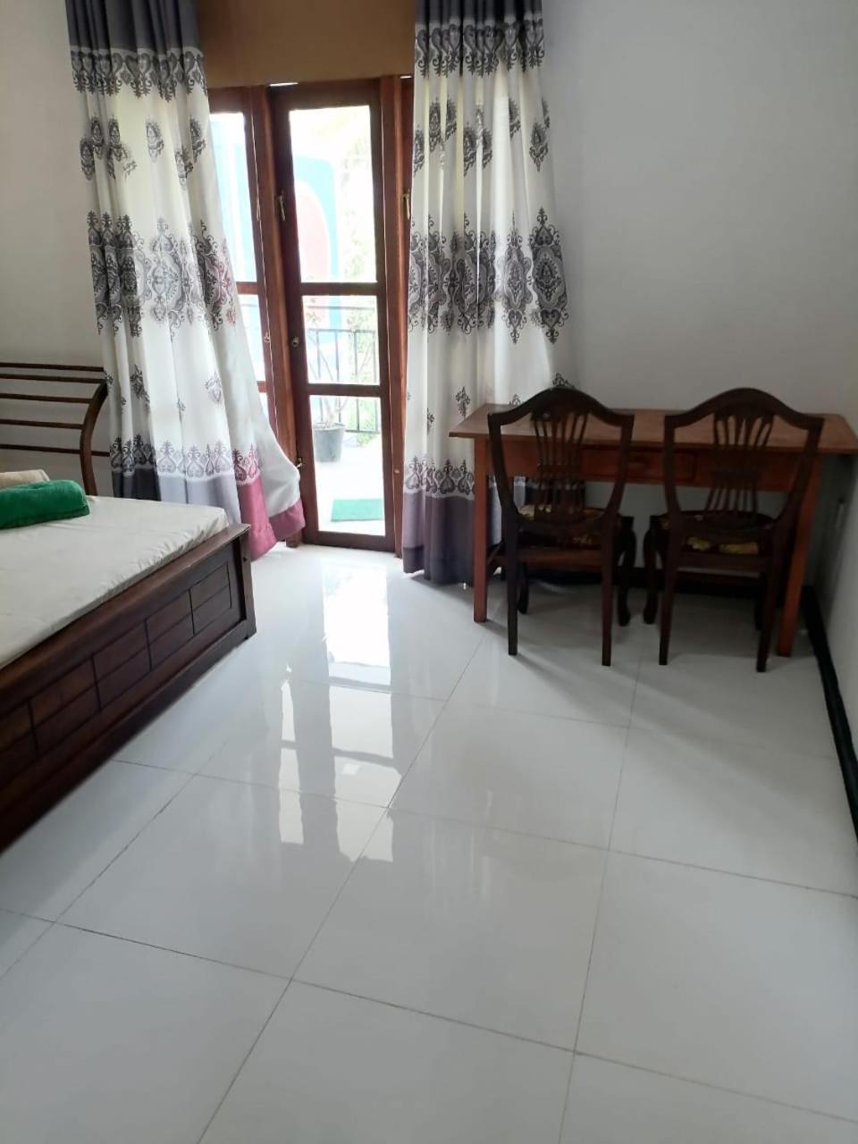Apartment Jungle House Unawatuna