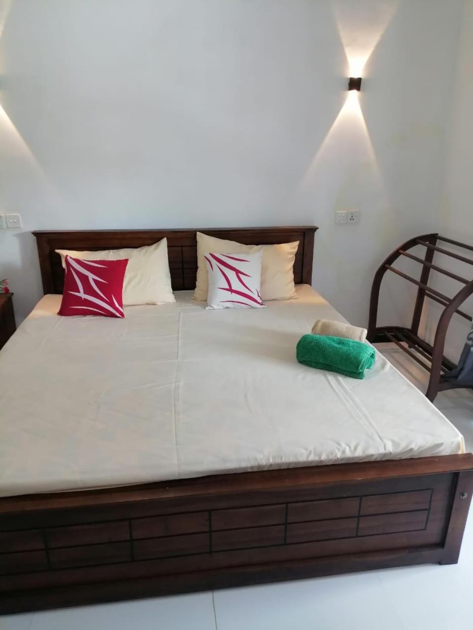Jungle House Unawatuna
